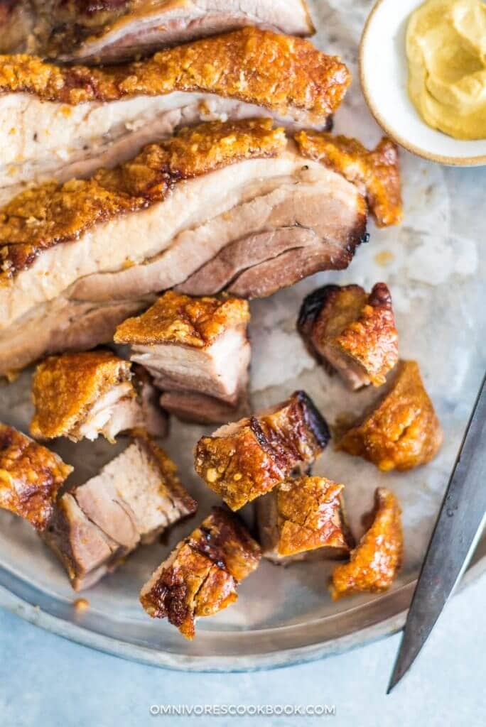 Slow Roasted Crispy Pork Belly (Siu Yuk, 脆皮烧肉) - Omnivore's Cookbook