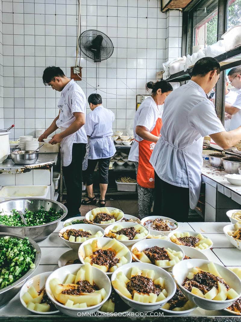 Top 10 Sichuan Street Food in Chengdu - Liang Fen (Bean Jelly Noodle)