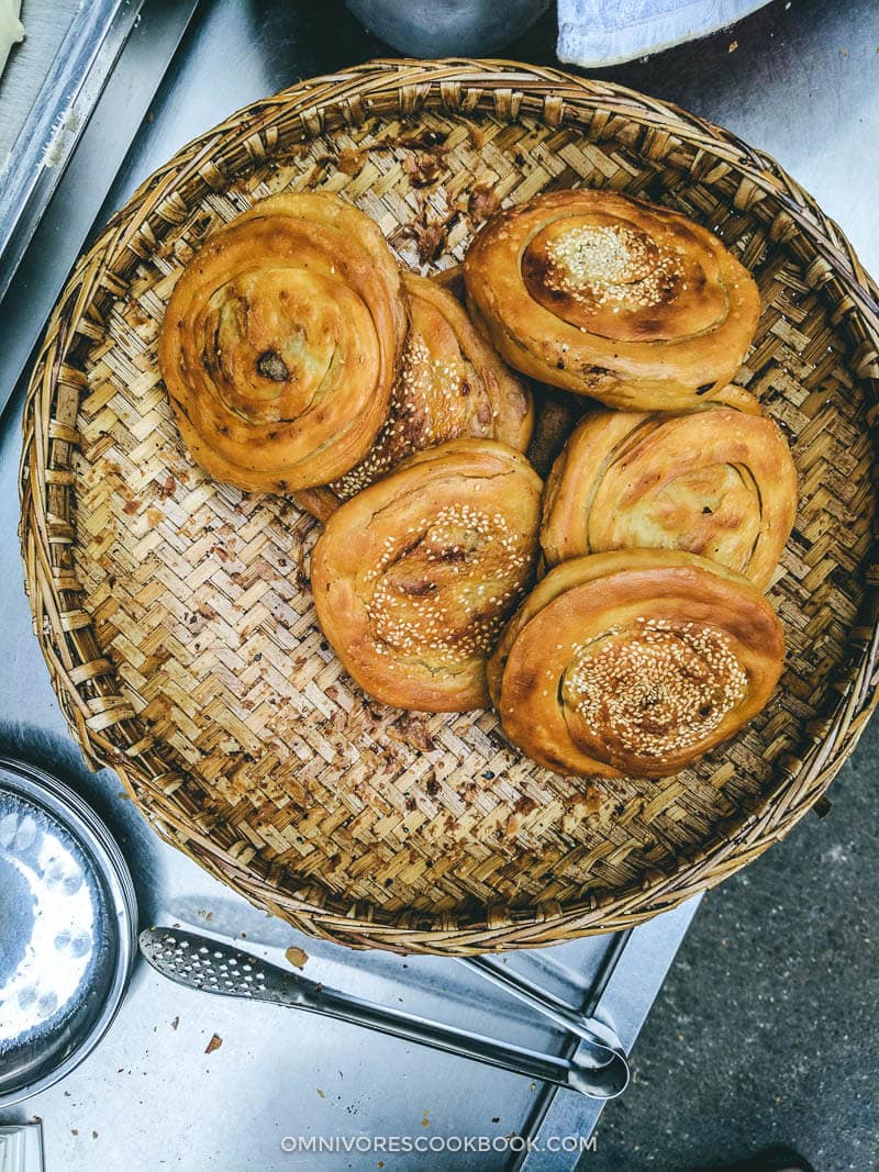 Top 10 Sichuan Street Food in Chengdu - Guo Kui (Deep Fried Meat Pies)