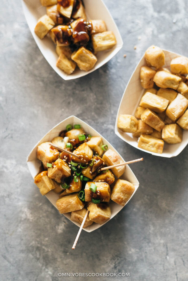 Crispy Tofu with Garlic Sauce (without Deep-Frying) - Omnivore's Cookbook