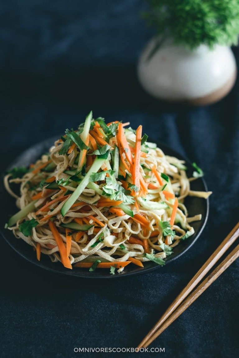 Chinese Sliced Tofu Salad (凉拌豆腐丝) - Omnivore's Cookbook