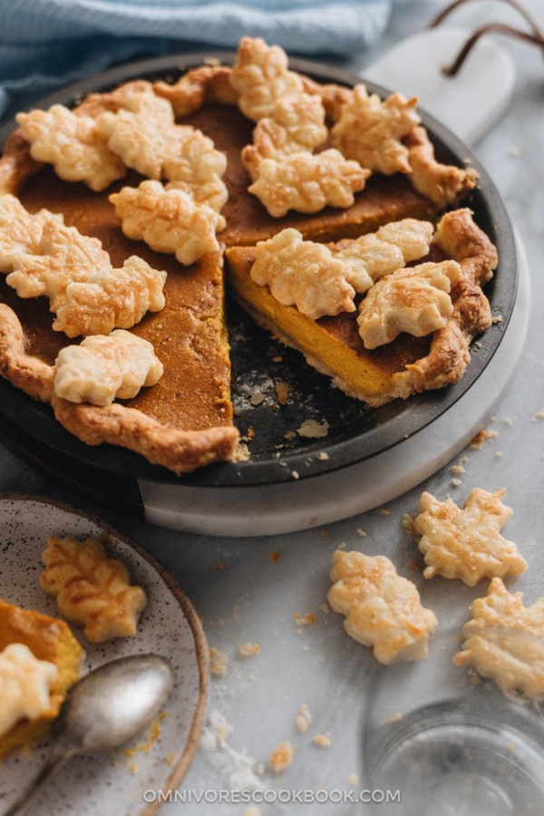 Kabocha Pumpkin Pie (a Lighter and Fluffier Pie) - Omnivore's Cookbook