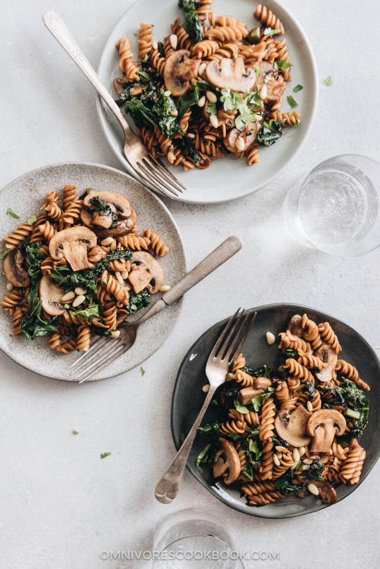 Mushroom Kale Pasta with Garlic Sauce Omnivore's Cookbook