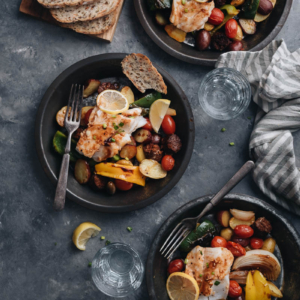 A super delicious and healthy sheet pan dinner that can be done in 30 minutes.