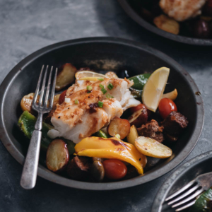 A super delicious and healthy sheet pan dinner that can be done in 30 minutes.