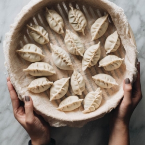 Nepali Momos with Spinach and Ricotta - An easy dim sum appetizer that you can make in your own kitchen and impress your guests with at the dinner party! {Vegetarian}