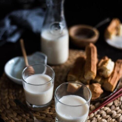 Homemade Soy Milk (with Soy Milk Maker, 豆浆) - Omnivore's Cookbook