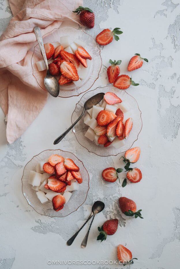 Almond Tofu (Almond Pudding, 杏仁豆腐) - Omnivore's Cookbook