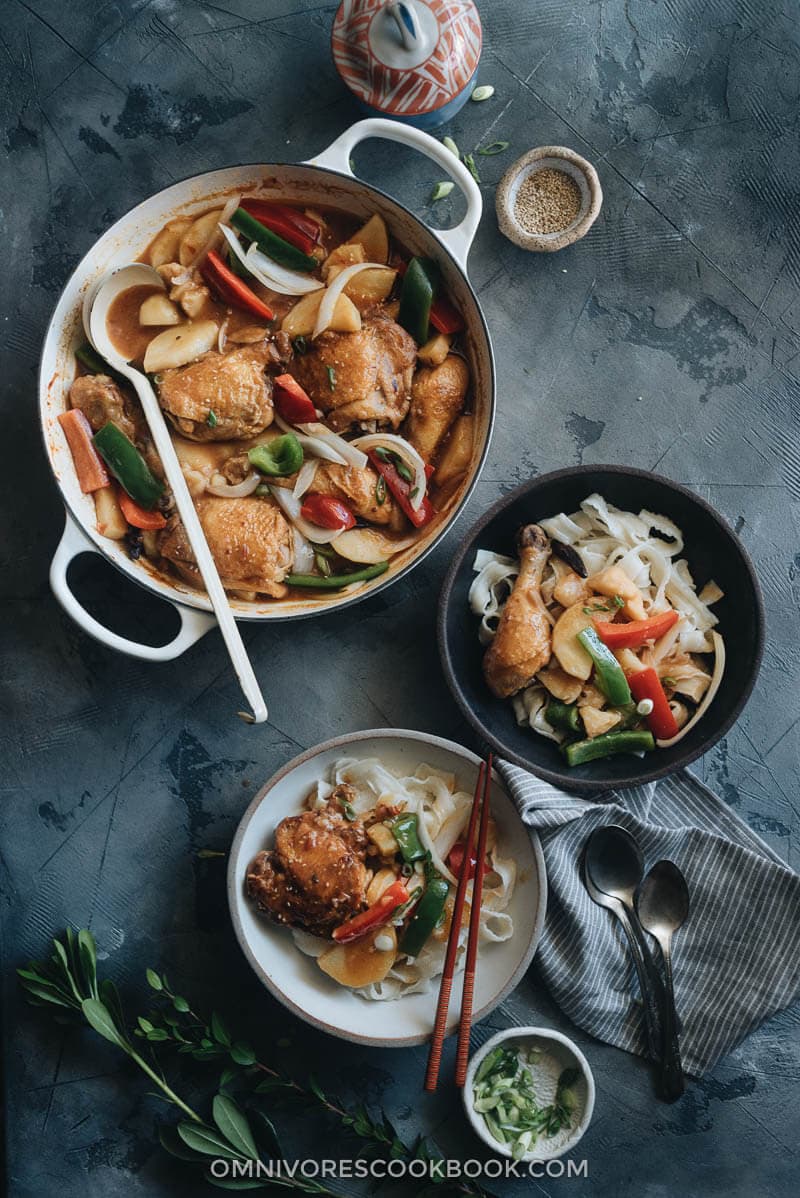 da pan ji (chicken potato stew with noodles, 大盘鸡)