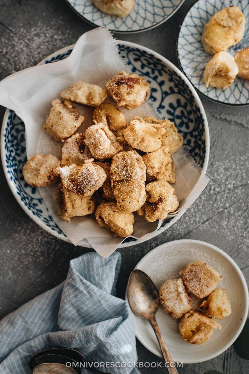 Chinese Banana Rolls 香蕉糕 | Chinese Recipes at TheHongKongCookery.com