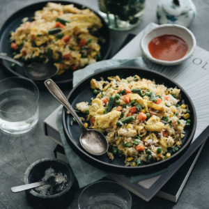 Vegetable Fried Rice (蔬菜炒饭) - The best vegetable fried rice that you can prep and cook in 10 minutes. {vegetarian adaptable}