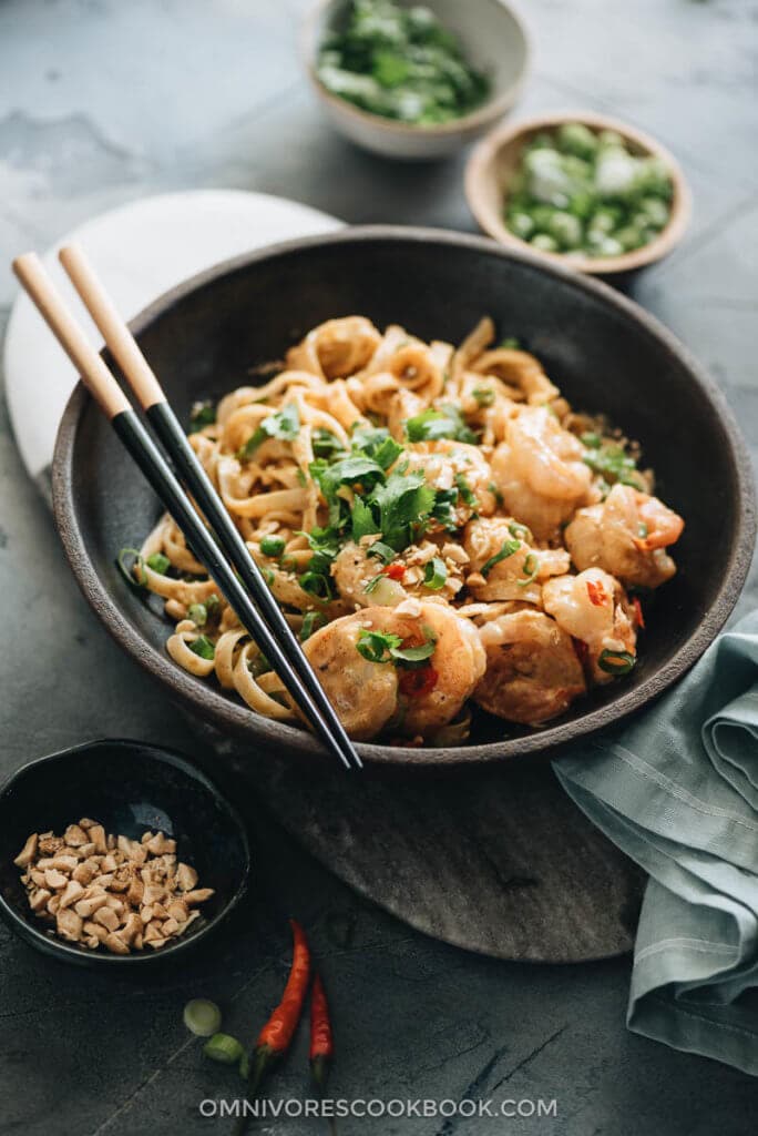 Shrimp Laksa Curry Bowl - Omnivore's Cookbook