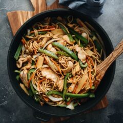 Easy Chicken Lo Mein (Authentic Taste Without A Wok) - Homemade tender chicken, crisp peppers and bamboo shoots, and thick noodles all tossed in a rich sauce that is fragrant, savory and slightly sweet. Make your favorite Chinese takeout without a wok - it is healthy and tastes great. #vegetables #chicken #takeout #glutenfree #noodles #recipe