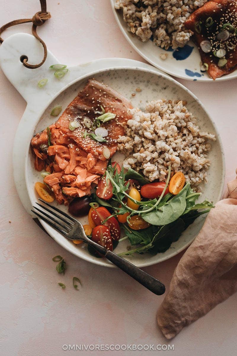 https://omnivorescookbook.com/wp-content/uploads/2018/07/1807_Sous-Vide-Salmon-Asian-Marinade_004.jpg