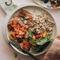 5-Ingredient Sous-Vide Salmon with Asian Sauce - cooking moist, tender, and flaky salmon in a rich Asian sauce without marinating. #ad #FoodSaverSousVide #simple #fillet #recipes #healthy