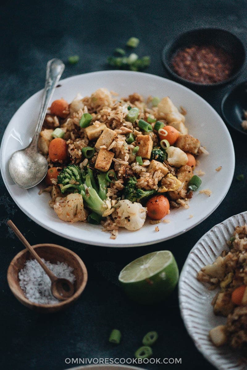Tofu fried rice with lime on the side