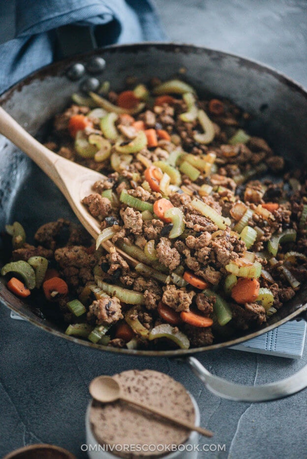 Ground Beef Stir Fry with Celery - Omnivore's Cookbook