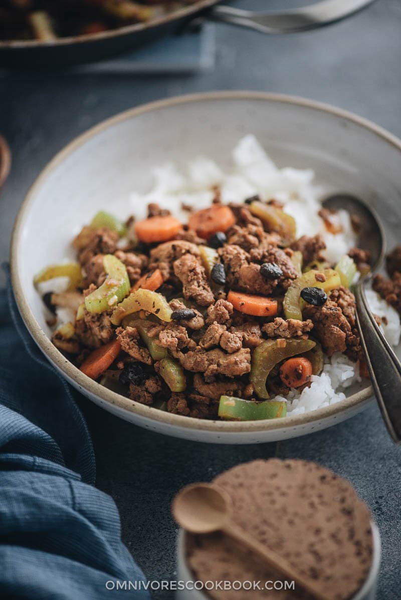 Ground Beef Stir Fry with Celery - Omnivore's Cookbook