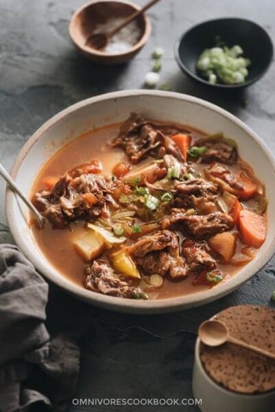 Pressure Cooker Oxtail Soup (An Instant Pot Recipe) - Omnivore's Cookbook