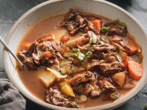 Pressure Cooker Oxtail Soup (An Instant Pot Recipe) - Omnivore's Cookbook