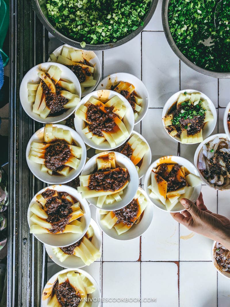 Cold Skin Noodles (Liáng miàn凉面/ Liángpí 凉皮)