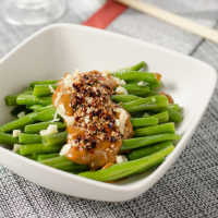 Green Beans with Spicy Peanut Sauce