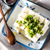 Green Onion Tofu Salad (小葱拌豆腐)
