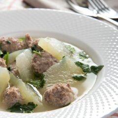 Winter Melon Meatball Soup (冬瓜丸子汤) | omnivorescookbook.com