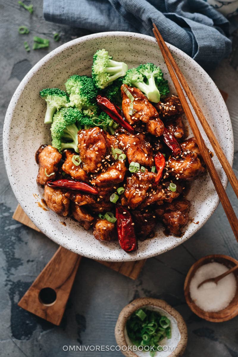 General Tso’s Chicken served with broccoli