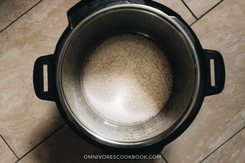 Cook rice in an Instant Pot