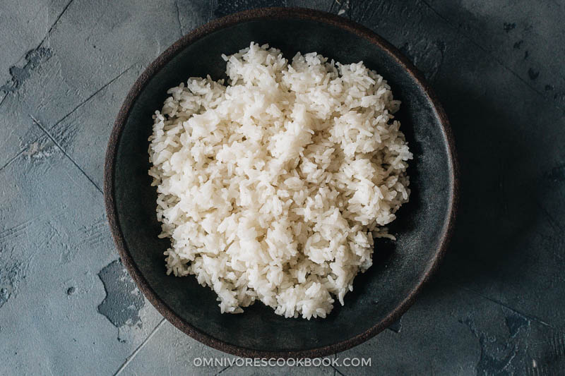 Cooked long grain rice