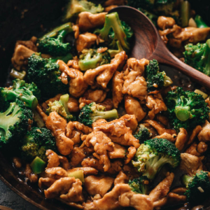 Stir fried chicken with broccoli close-up