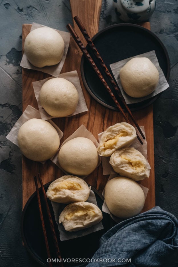 Chinese Steamed Custard Buns Nai Wong Bao 奶黄包 Omnivore S Cookbook