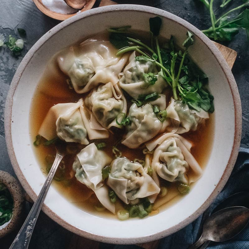 Wonton Soup - Damn Delicious