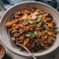 Instant Pot Chinese Sausage Rice | Chinese sausage rice made easy using the Instant Pot. No rice soaking required, minimal active cooking time, and perfect results. The rich and savory sticky rice is seasoned with soy sauce and mixed with sweet Chinese sausage and crunchy water chestnuts. It’s a perfect one-pot weekday dinner!