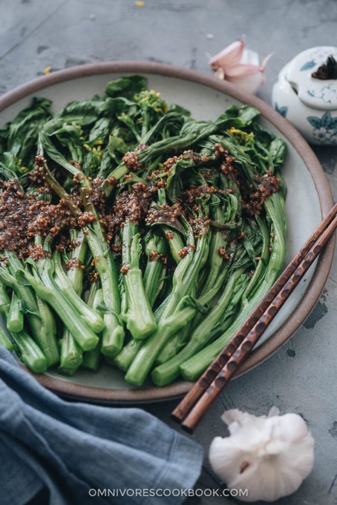 Choy Sum with Garlic Sauce Omnivore's Cookbook