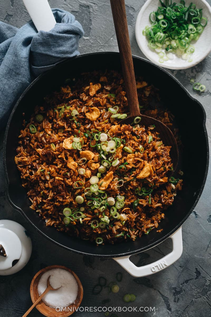 Soy sauce fried rice in a pan