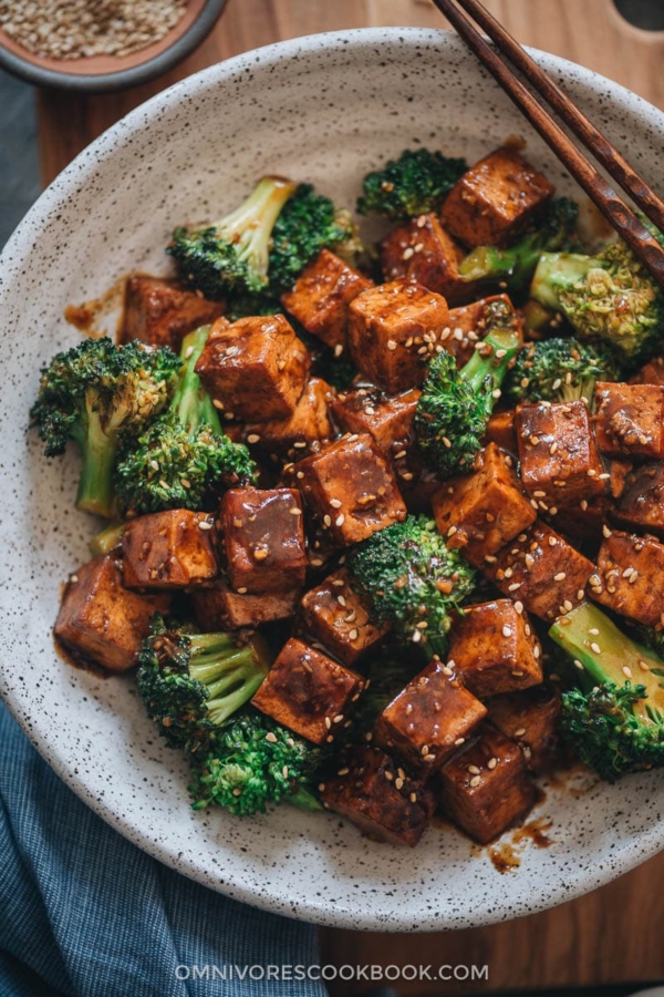 Tofu and Broccoli Stir Fry - Omnivore's Cookbook