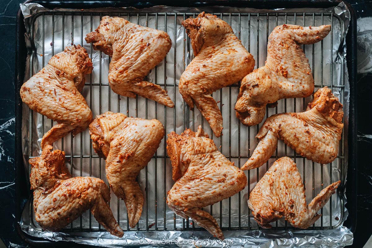 Baking chicken wings