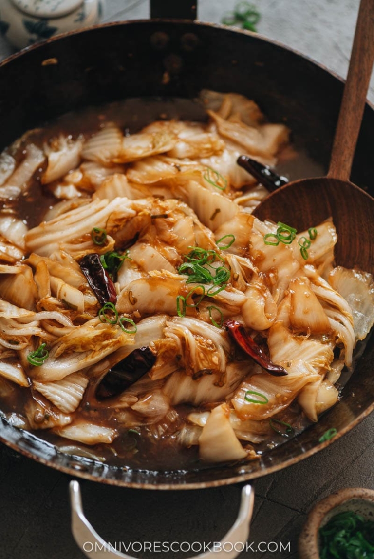 Napa Cabbage Stir Fry with Vinegar Sauce (醋溜白菜) - Omnivore's Cookbook