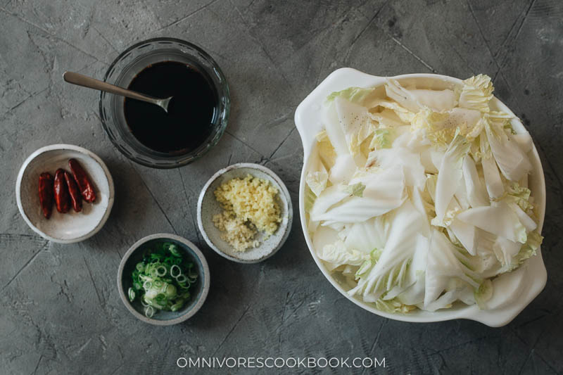 Ingredients for making hot sour napa cabbage