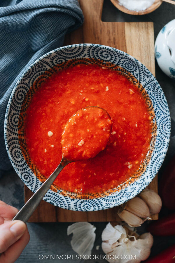 Homemade Chili Garlic Sauce (Huy Fong Brand Copycat) Omnivore's Cookbook
