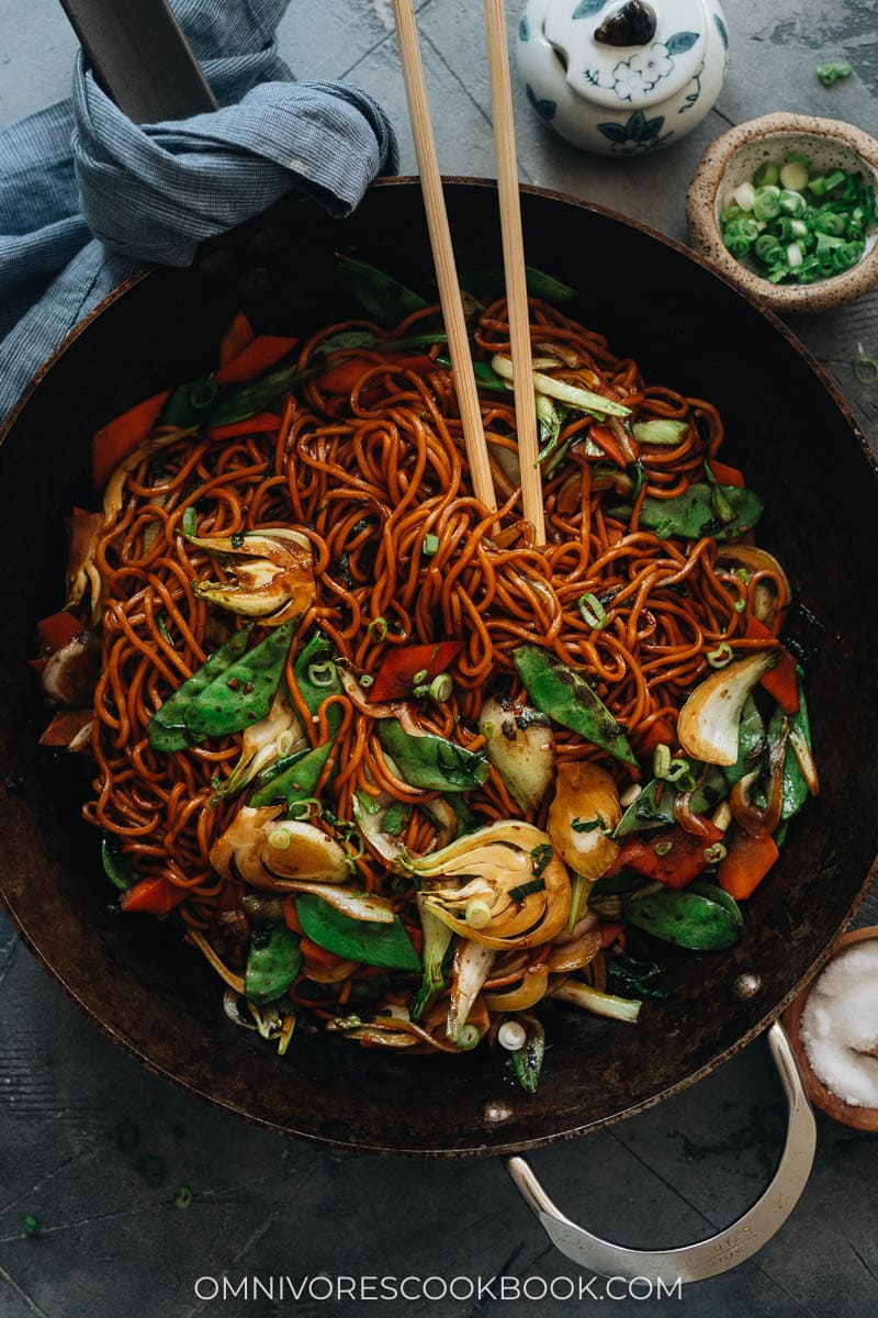Vegetable lo mein in a pan