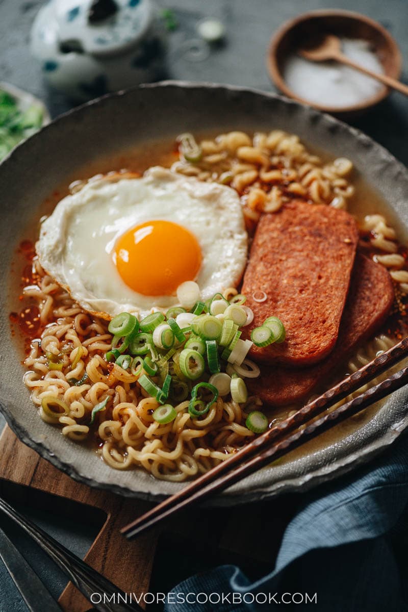 Spam noodle soup with egg