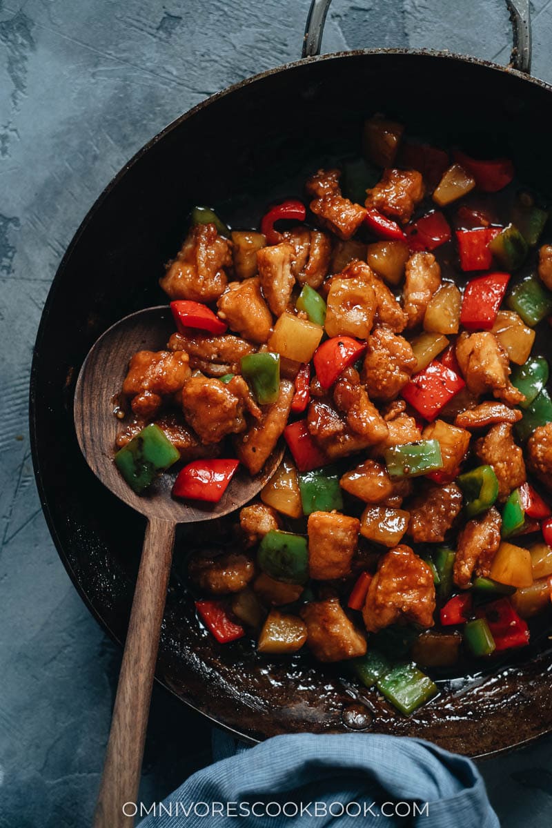 Pineapple chicken with peppers