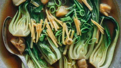 Shanghai-style bok choy soup with pickles