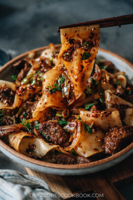 Homemade cumin lamb noodles