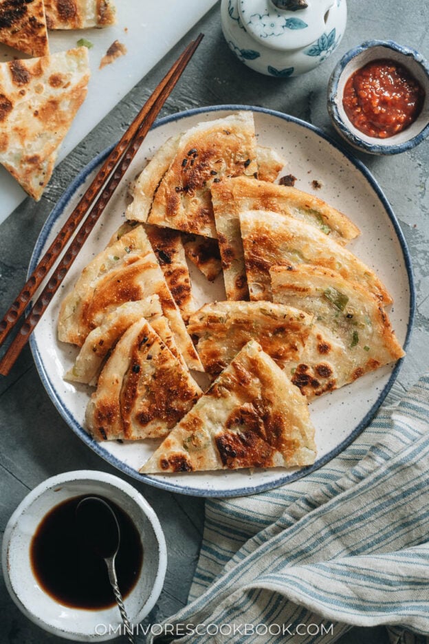 Chinese Scallion Pancakes (葱油饼) - Omnivore's Cookbook