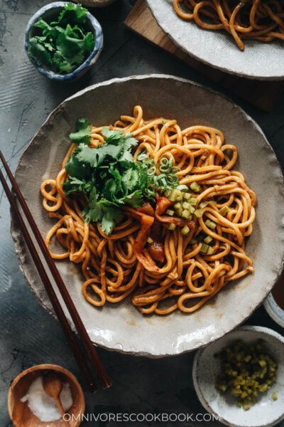 Hot Dry Noodles (热干面) - Omnivore's Cookbook