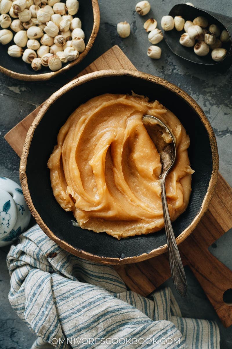 Chinese Mid-Autumn Festival Menu - Homemade Lotus Seed Paste (莲蓉馅)